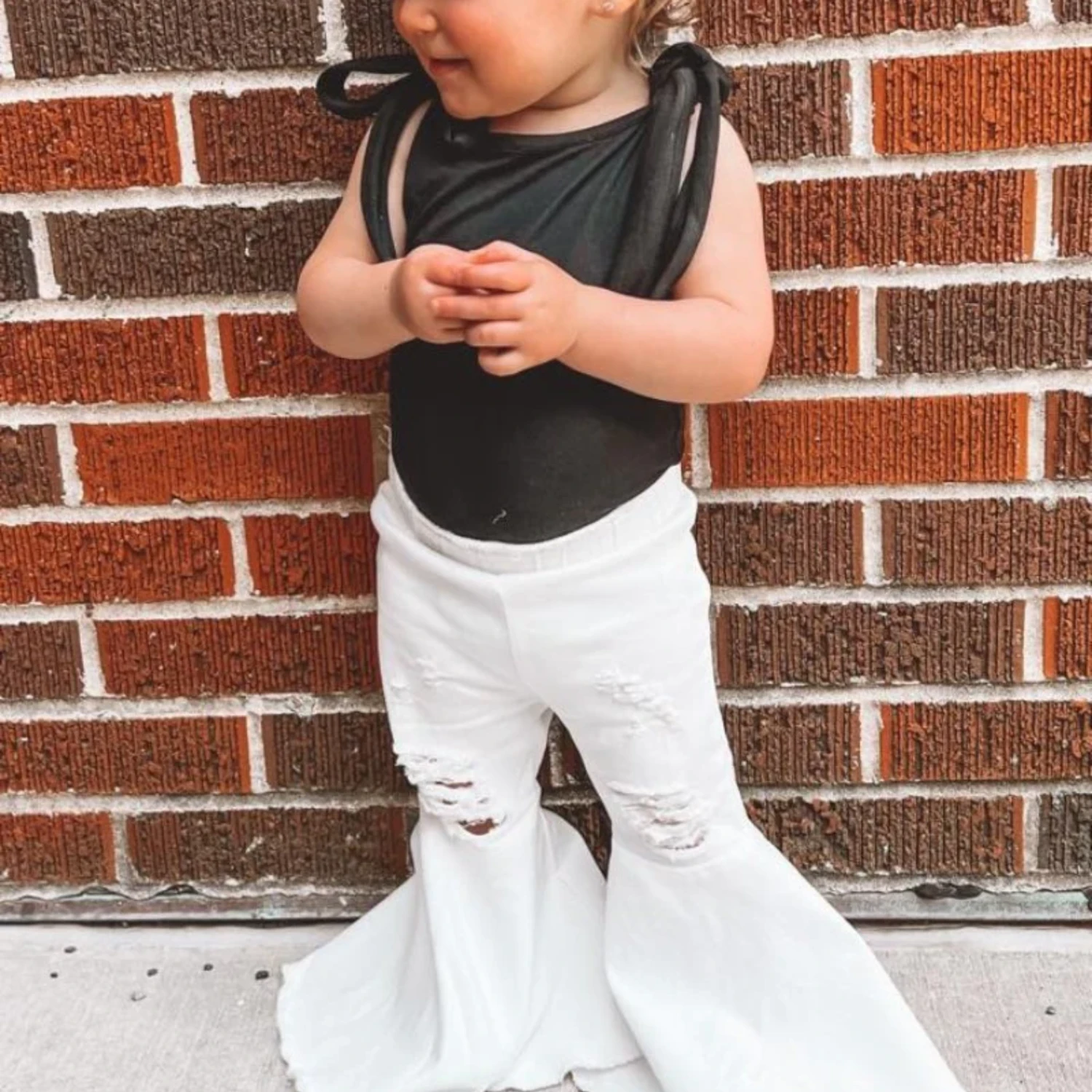 BAILEY'S BLOSSOMS INFANT/TODDLER BARBIE PLEATED DENIM BELL BOTTOM DISTRESSED WHITE 3 BAILEY'S BLOSSOMS INFANT/TODDLER BARBIE PLEATED DENIM BELL BOTTOM DISTRESSED WHITE - Image 3